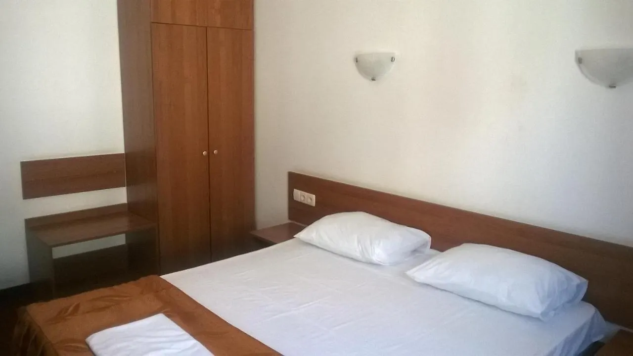 סופיה Slavyanska Beseda Hotel 3*,  בולגריה